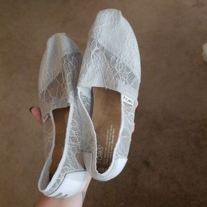 Lace Toms
